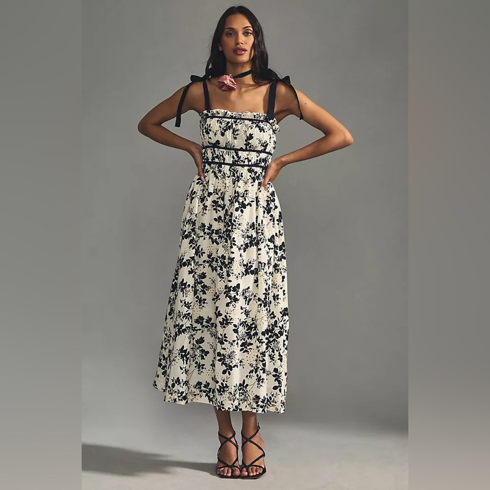 En Saison Square neck shoulder tie dress